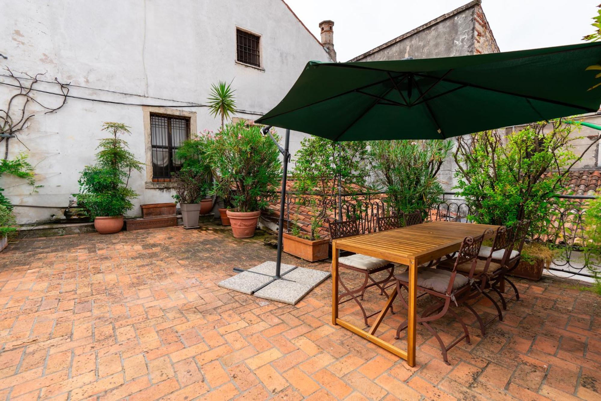 Terrazza Garibaldi By Postcardsfrom Apartman Verona Kültér fotó